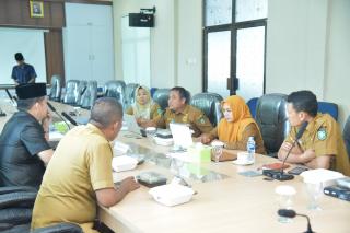 Rapat Bersama DPRD Bengkalis dan Bagian Terkait: Mendiskusikan Ranperda Penyertaan Modal Bank Syaria